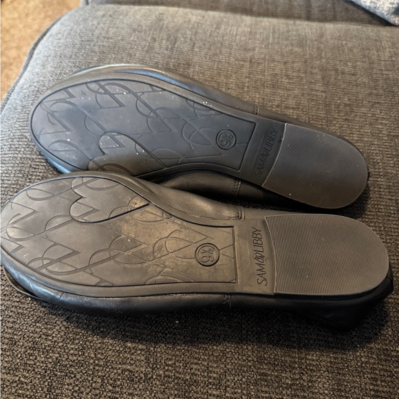 Sam & Libby Women's Black Ballet Flats - Picture 2 of 4